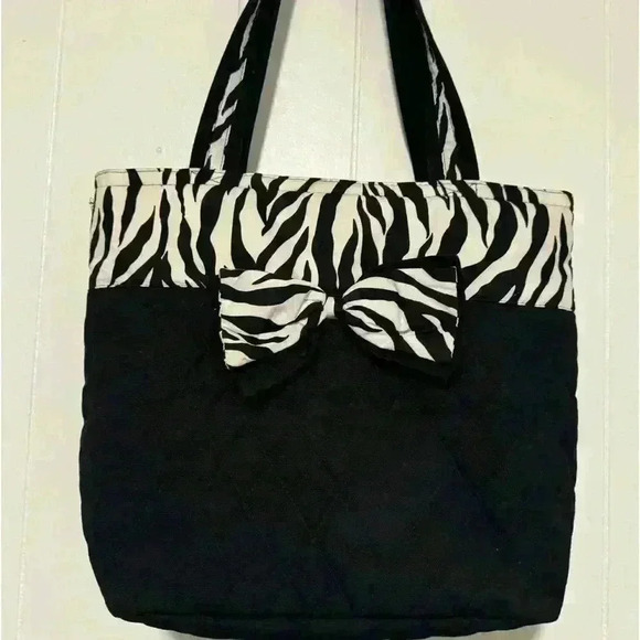 Quilted Handbag Nayra brand - Picture 1 of 3